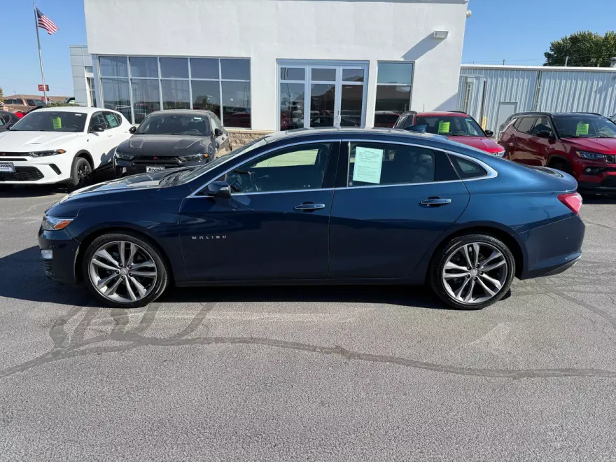 2020 Chevrolet Malibu Premier photo 1