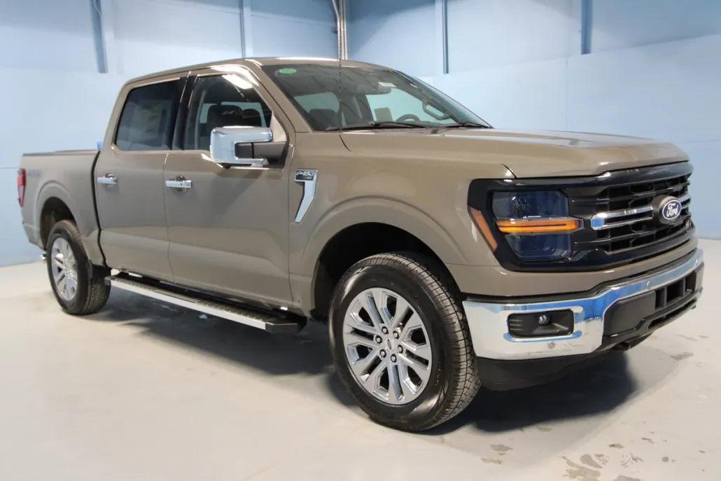 2025 Ford F-150 XLT photo 1
