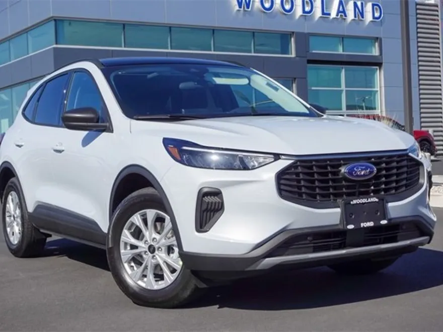 2025 Ford Escape Active photo 1