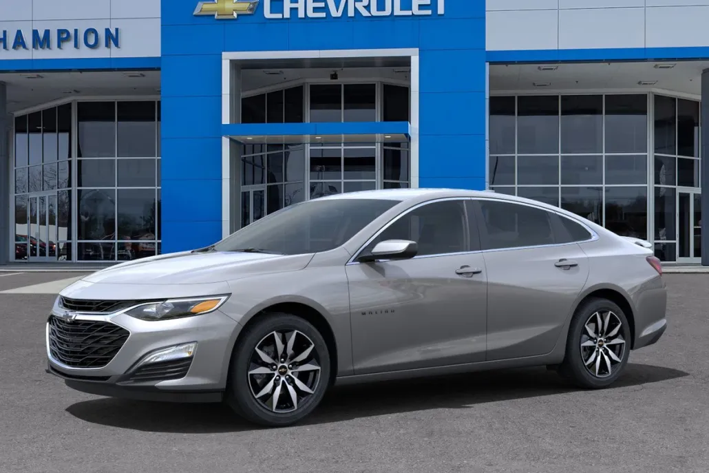 2025 Chevrolet Malibu RS photo 1