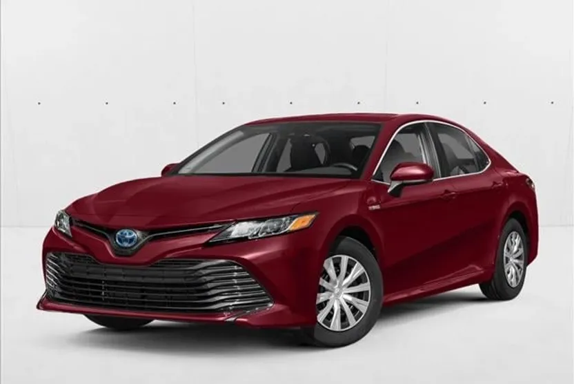 2020 Toyota Camry Hybrid LE photo 1