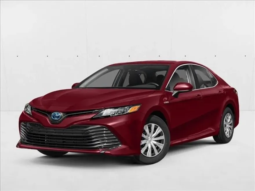 2020 Toyota Camry Hybrid LE photo 1