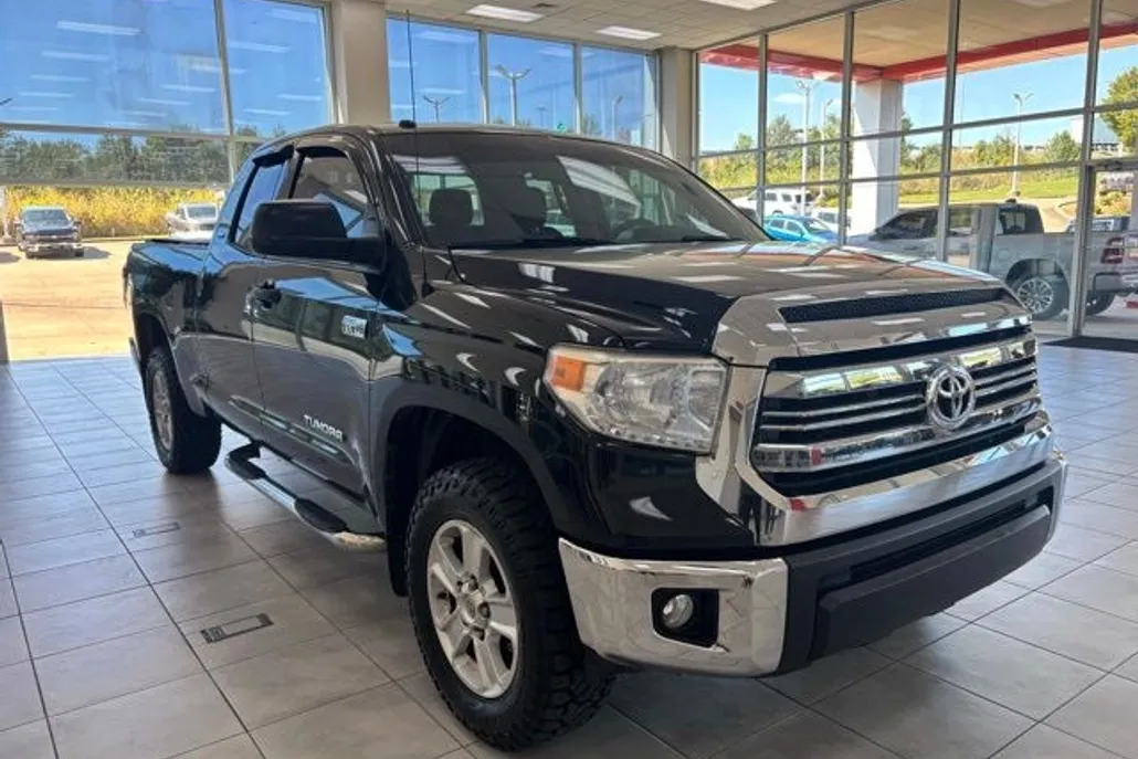 2016 Toyota Tundra TRD Pro photo 1