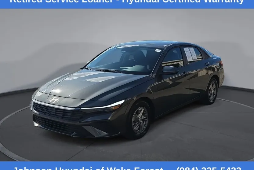 2025 Hyundai Elantra SE photo 1