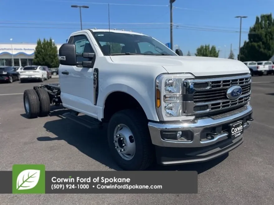 2025 Ford F-350 photo 1