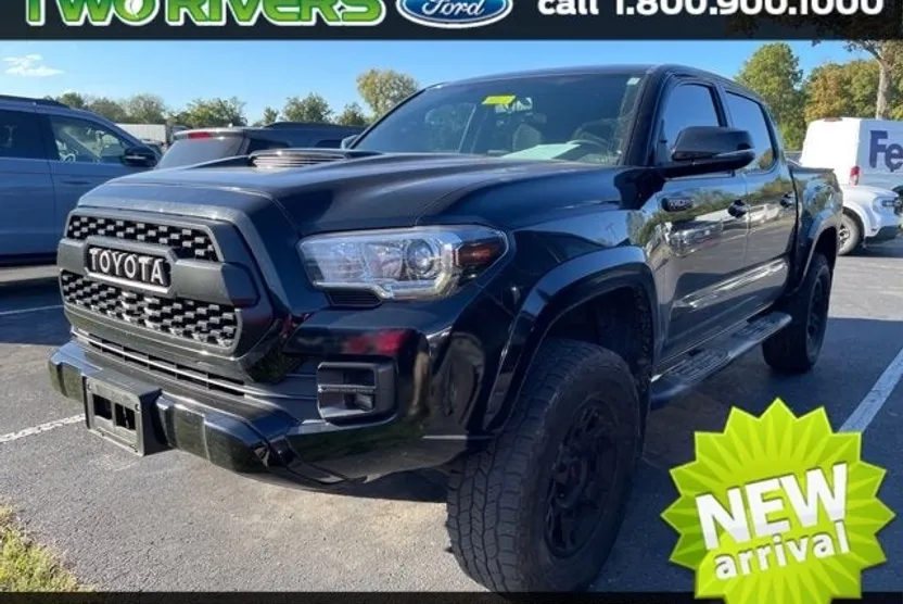 2017 Toyota Tacoma TRD Pro photo 1