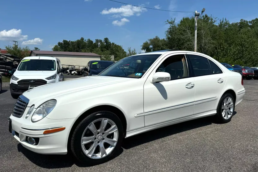 2009 Mercedes Benz E Sport photo 1