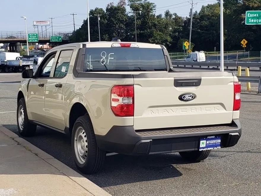 2025 Ford Maverick XL photo 1