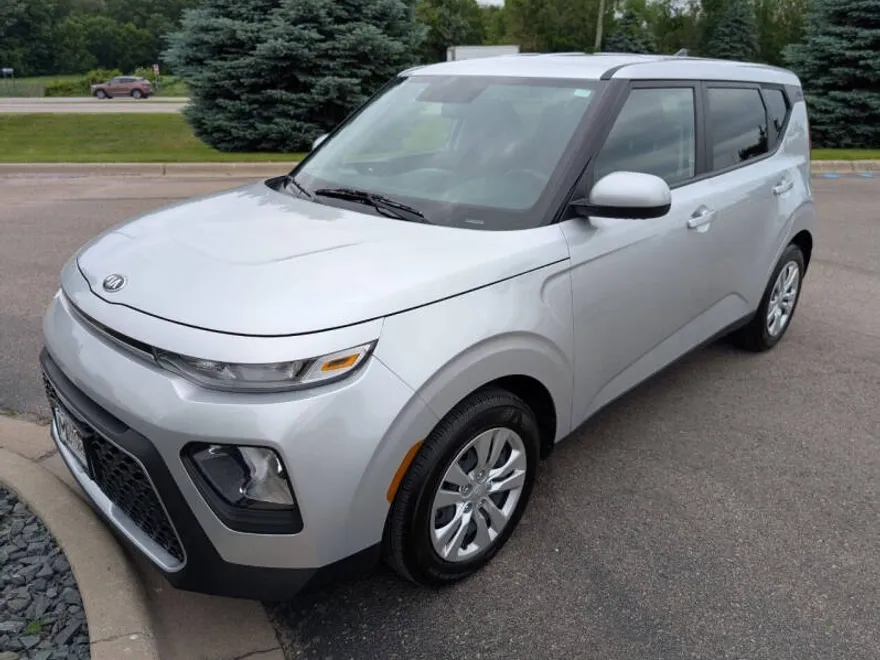 2020 Kia Soul LX photo 1