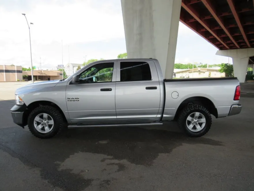 2017 Ram 1500 Tradesman photo 1
