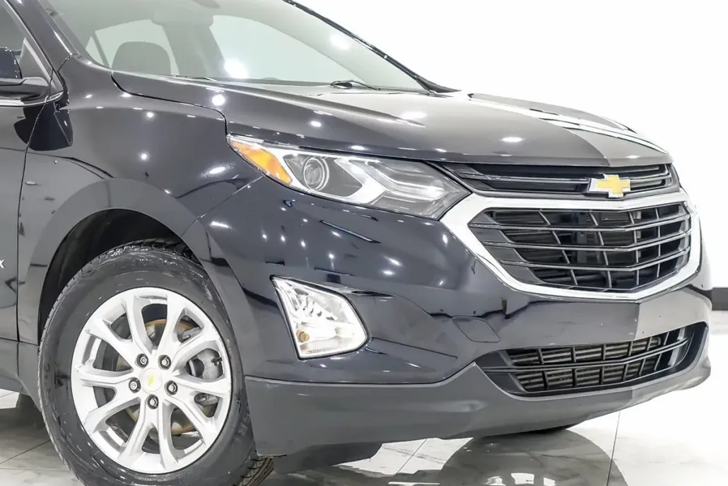 2020 Chevrolet Equinox LT photo 1