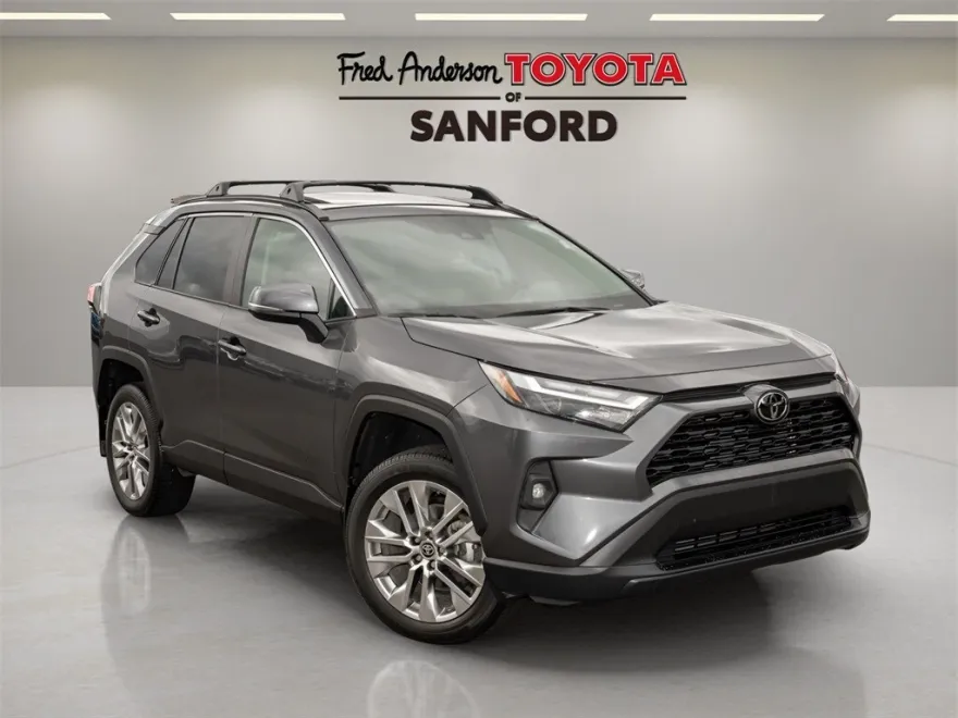 2024 Toyota RAV4 XLE Premium photo 1