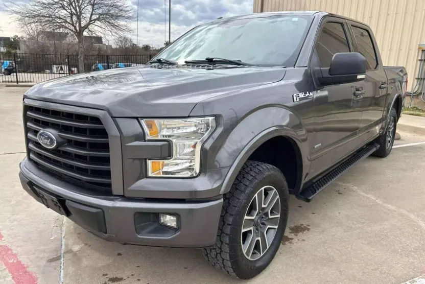 2016 Ford F-150 XLT photo 1