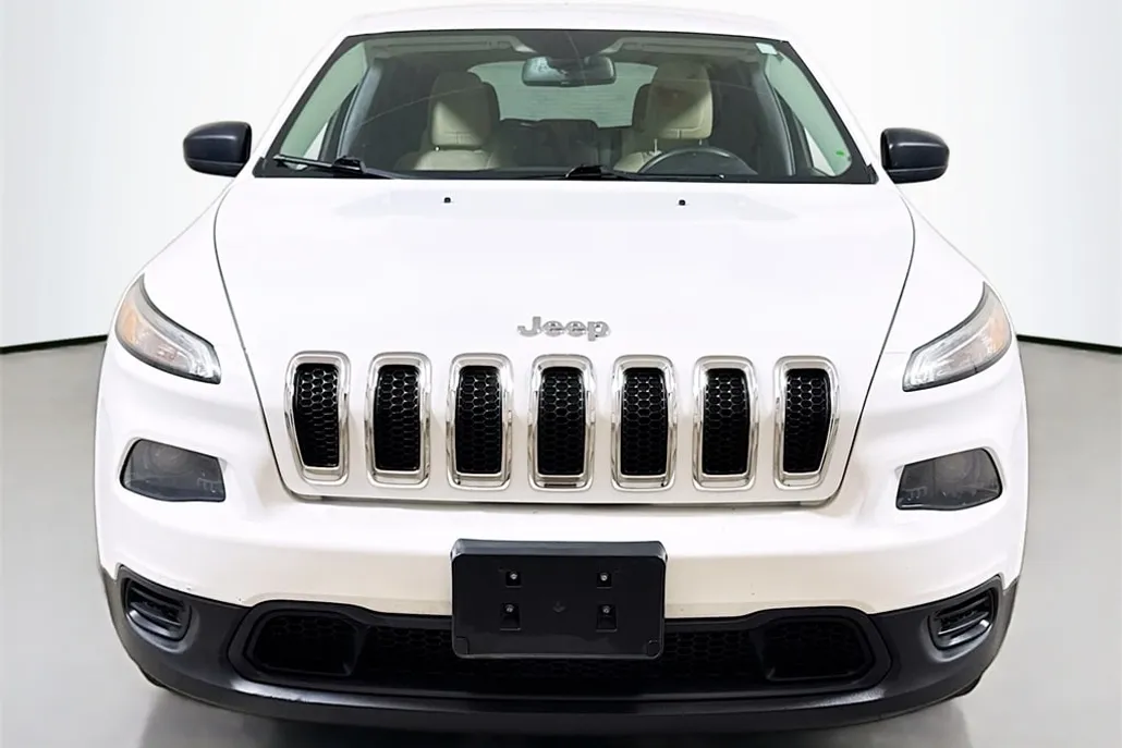 2016 Jeep Cherokee Sport photo 1