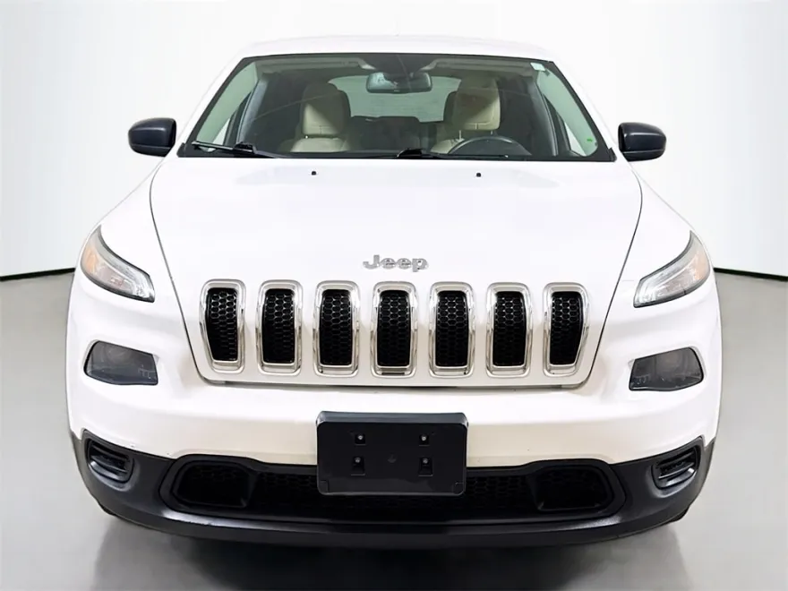 2016 Jeep Cherokee Sport photo 1
