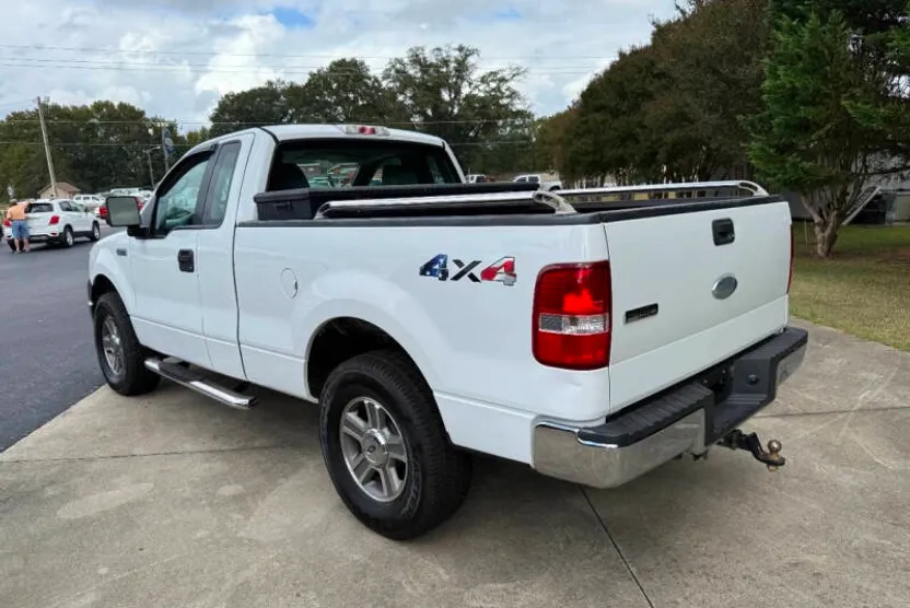 2006 Ford F-150 XL photo 1