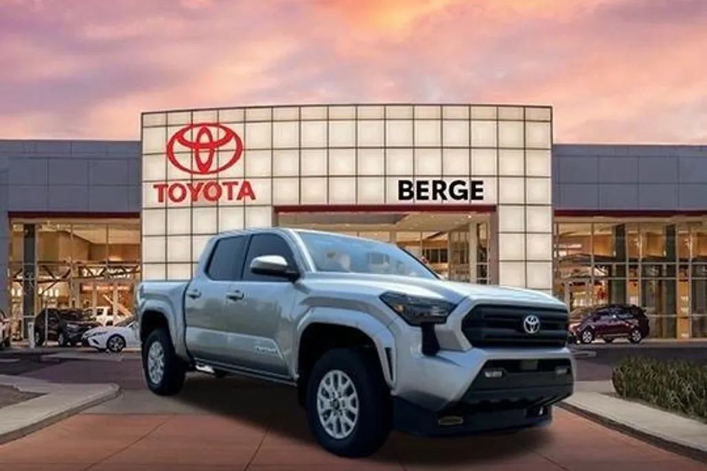 2025 Toyota Tacoma SR5 Double Cab photo 1