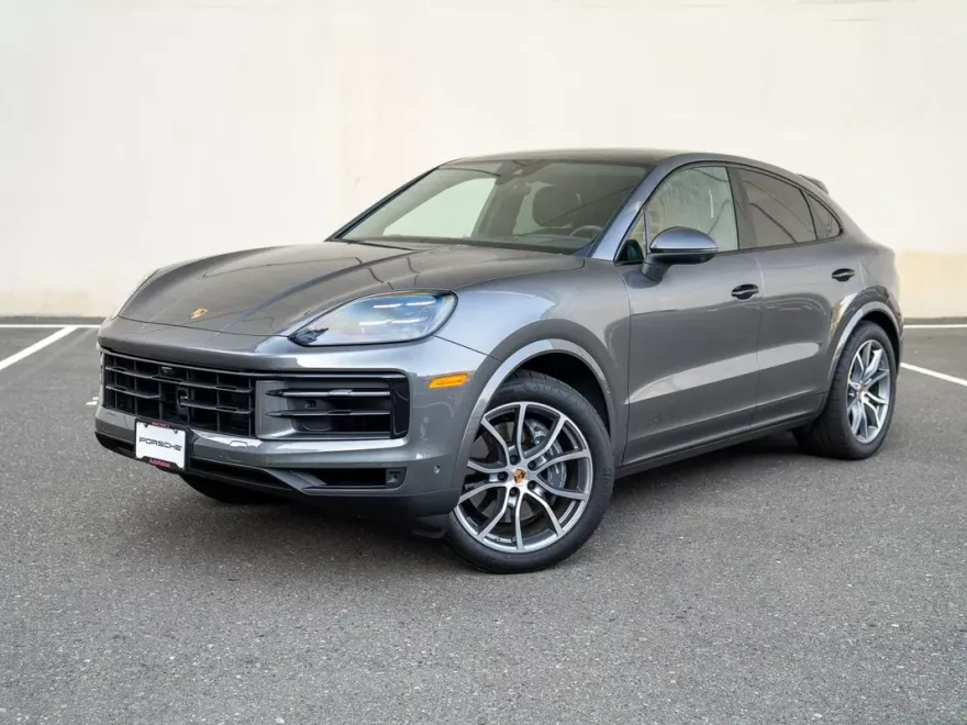 2025 Porsche Cayenne Coupe photo 1
