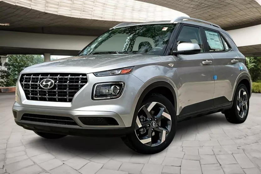 2025 Hyundai Venue SEL photo 1