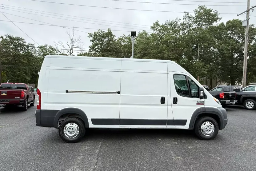 2014 Ram 2500 Tradesman photo 1