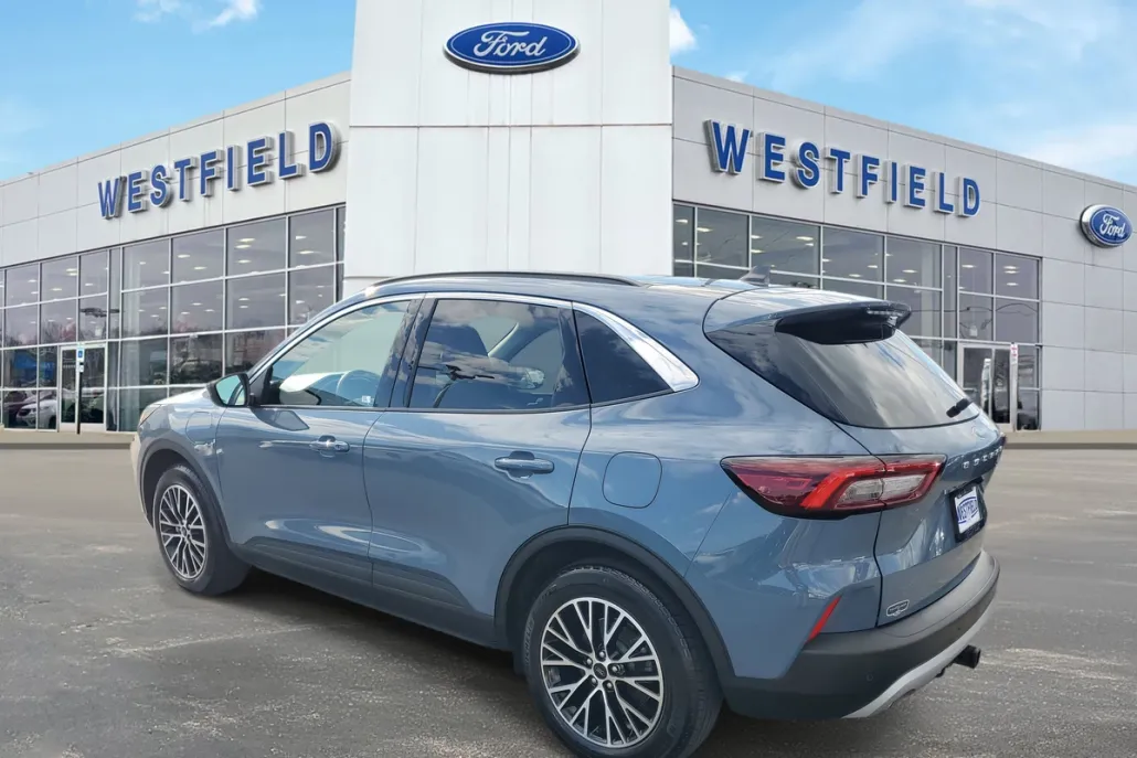 2023 Ford Escape photo 1