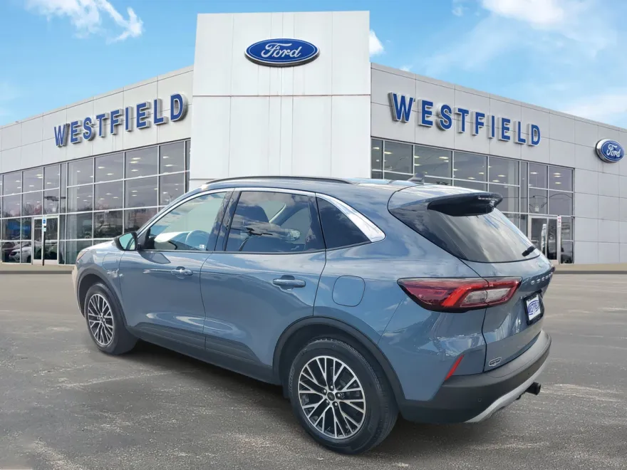 2023 Ford Escape photo 1