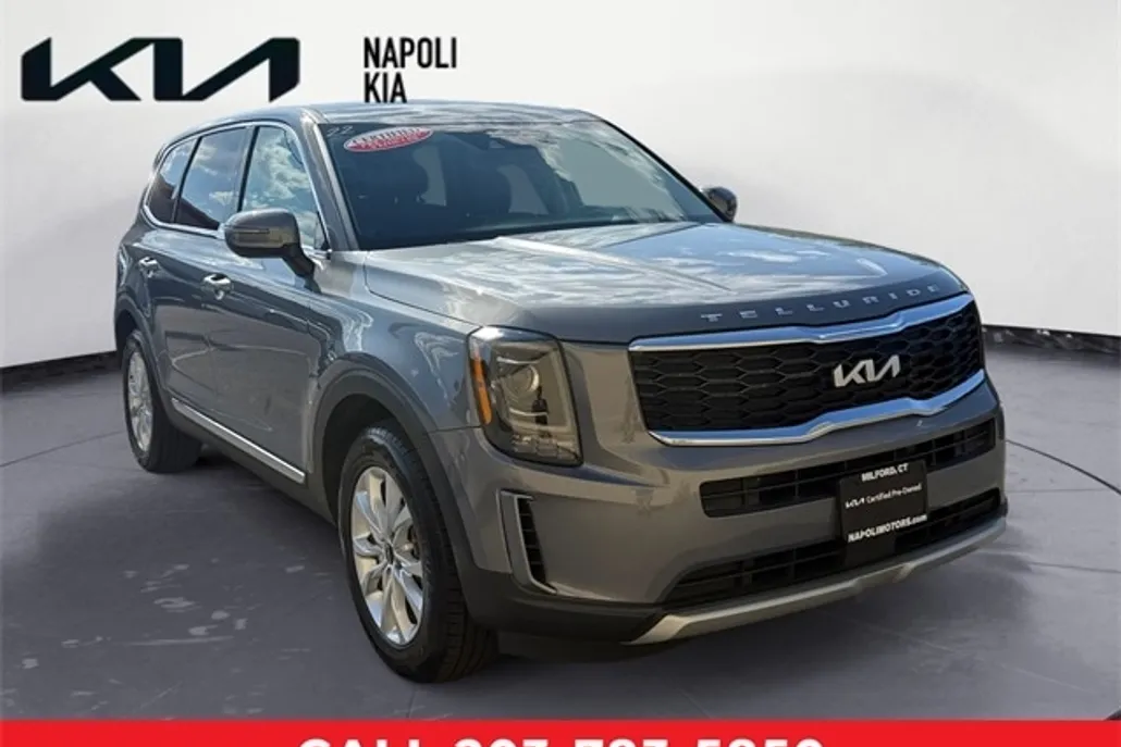 2022 Kia Telluride LX photo 1