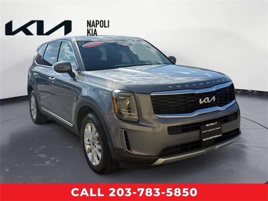 2022 Kia Telluride LX photo 1