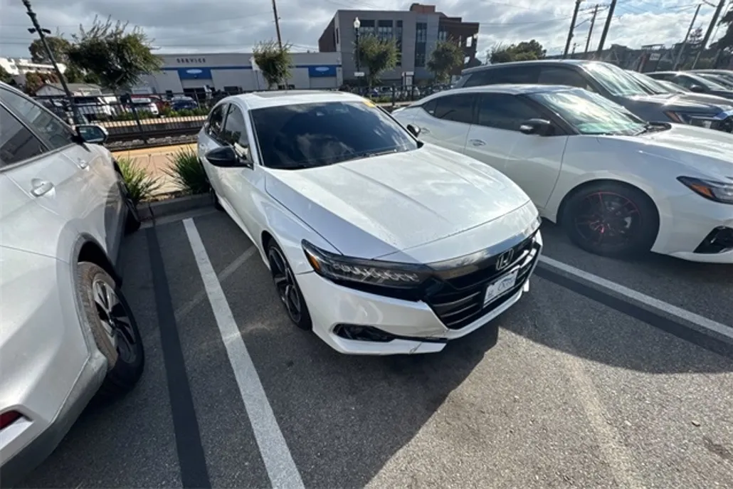 2022 Honda Accord Sport 2.0T photo 1