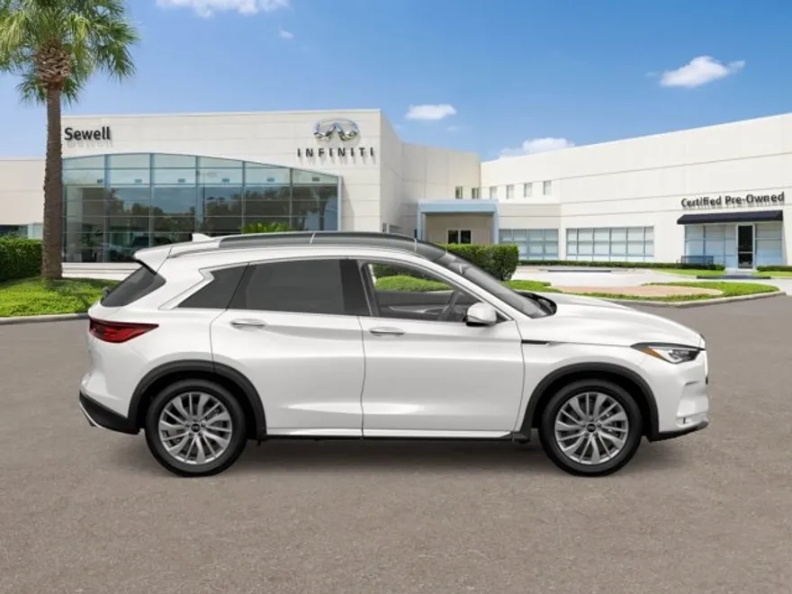 2025 Infiniti QX50 Luxe AWD photo 1