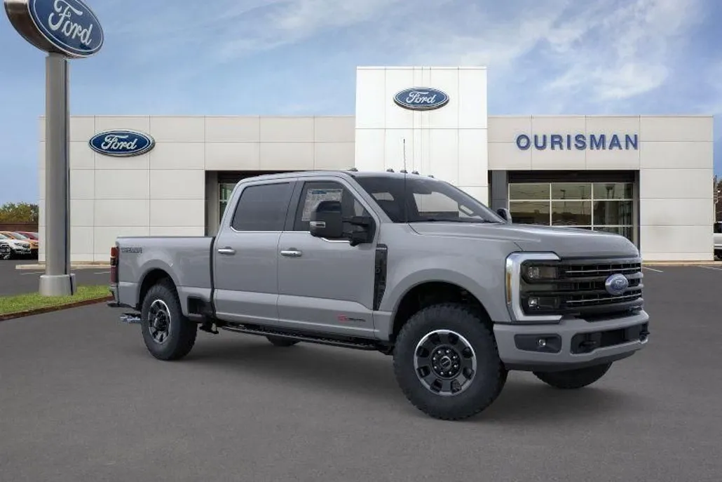2026 Ford F-250 Platinum photo 1