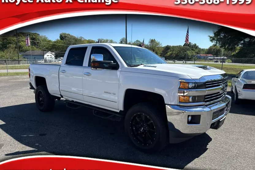 2019 Chevrolet Silverado 2500HD LTZ photo 1