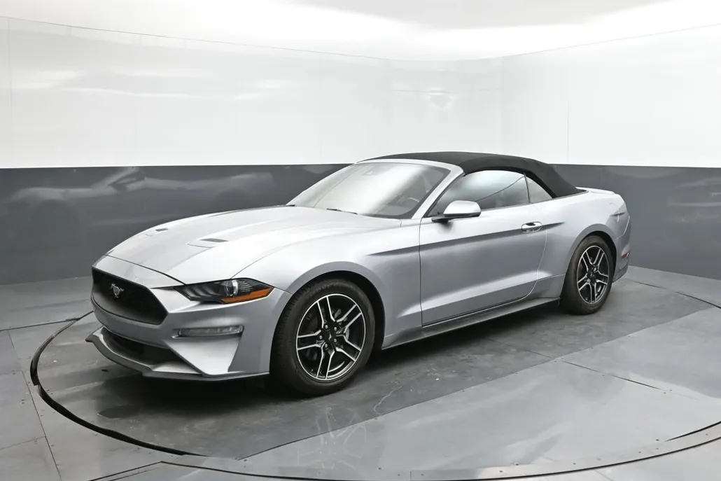 2023 Ford Mustang EcoBoost Premium photo 1