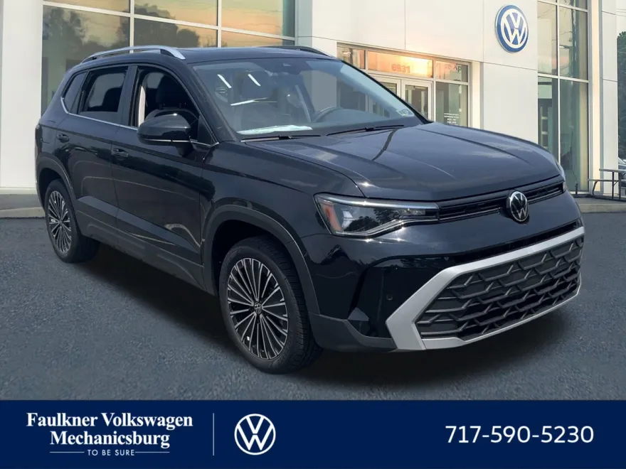 2025 Volkswagen Taos SE photo 1