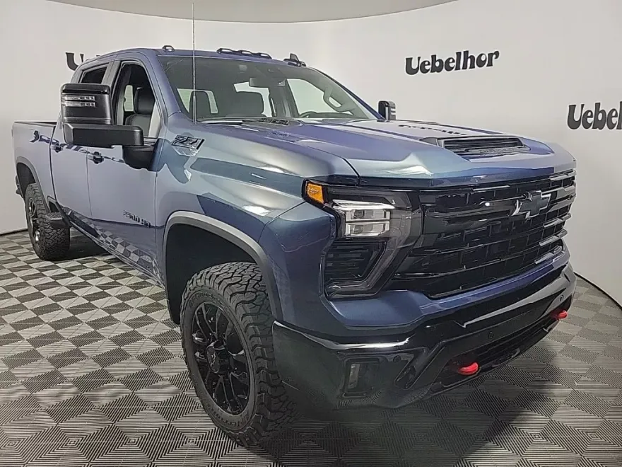 2026 Chevrolet Silverado 2500HD LT photo 1