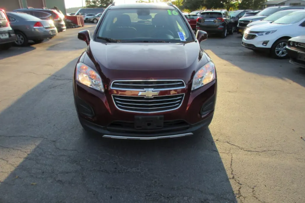 2016 Chevrolet Trax LT photo 1