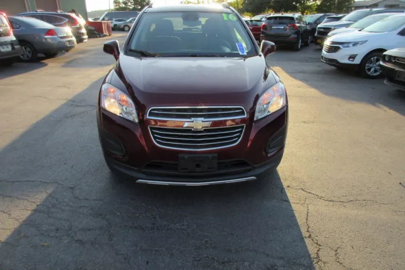 2016 Chevrolet Trax LT photo 1