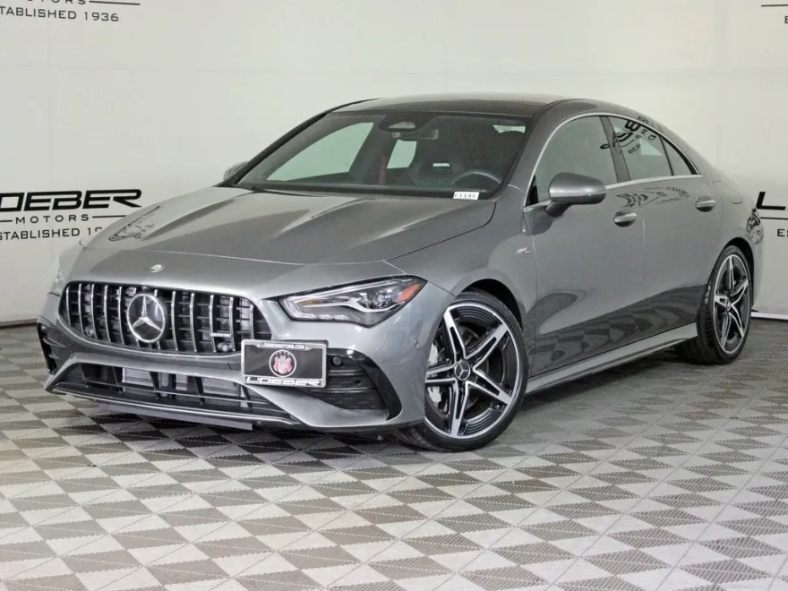 2025 Mercedes Benz CLA 35 AMG 4MATIC photo 1
