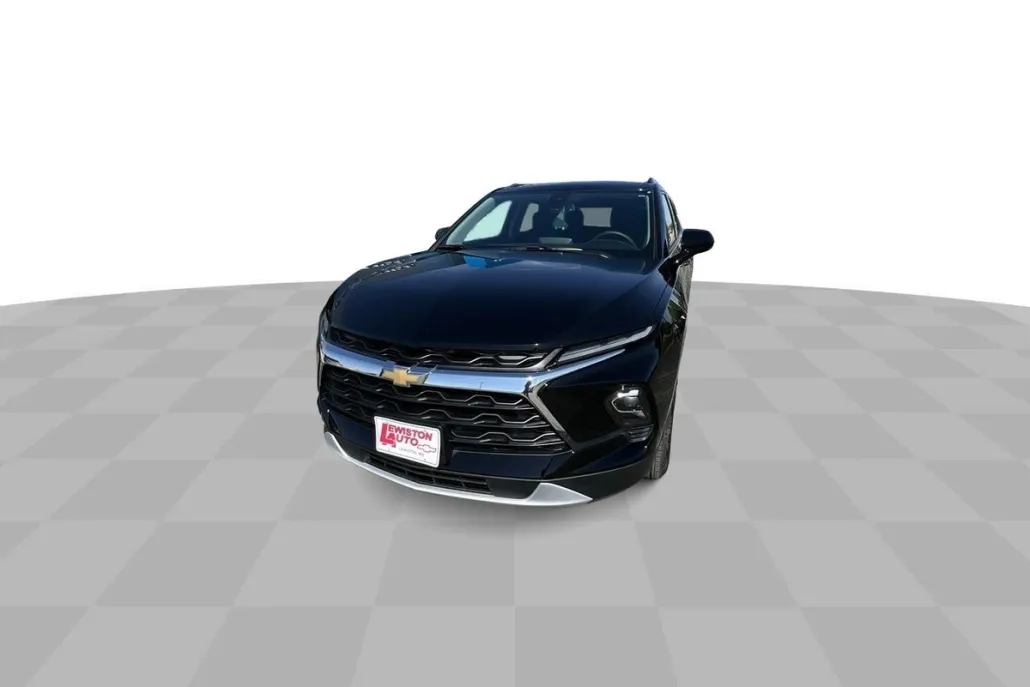 2025 Chevrolet Blazer 2LT photo 1
