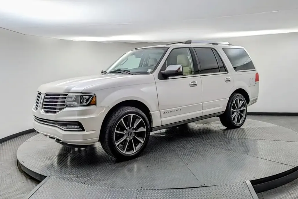 2017 Lincoln Navigator Reserve photo 1