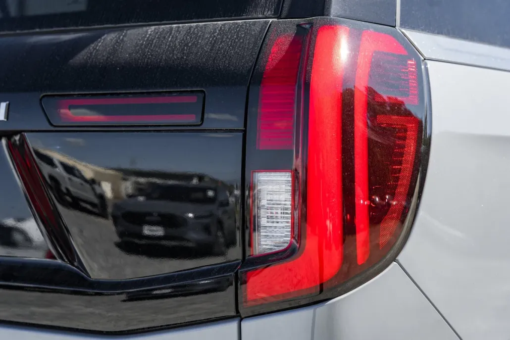 2025 Ford Expedition MAX Platinum photo 1