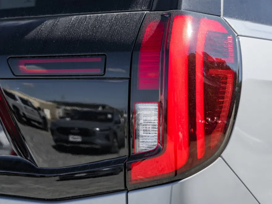 2025 Ford Expedition MAX Platinum photo 1