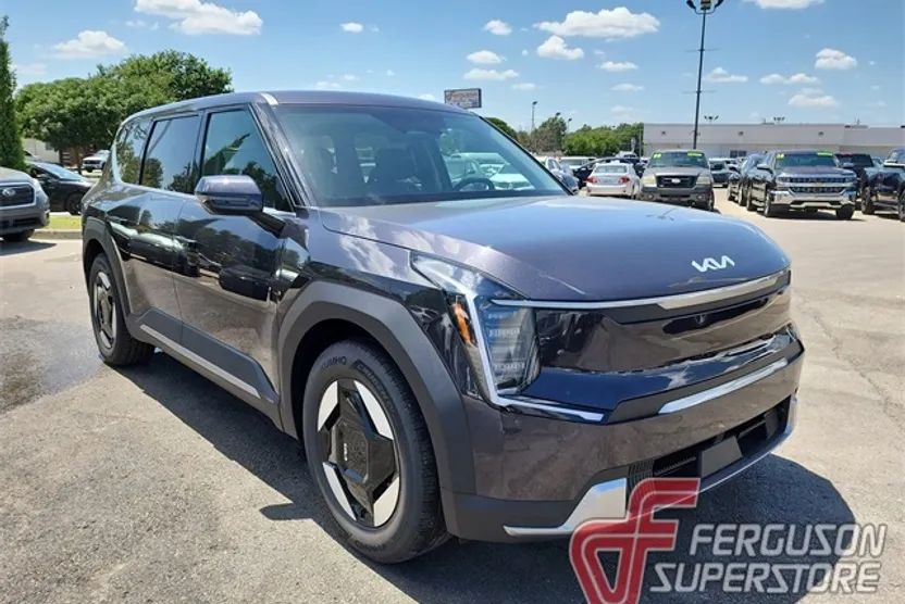 2026 Kia EV9 Light photo 1