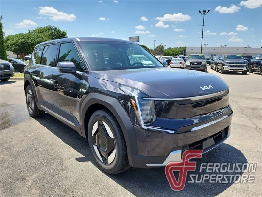 2026 Kia EV9 Light photo 1