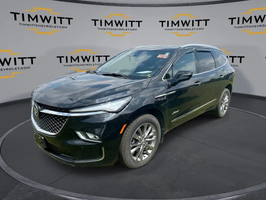 2024 Buick Enclave Avenir photo 1