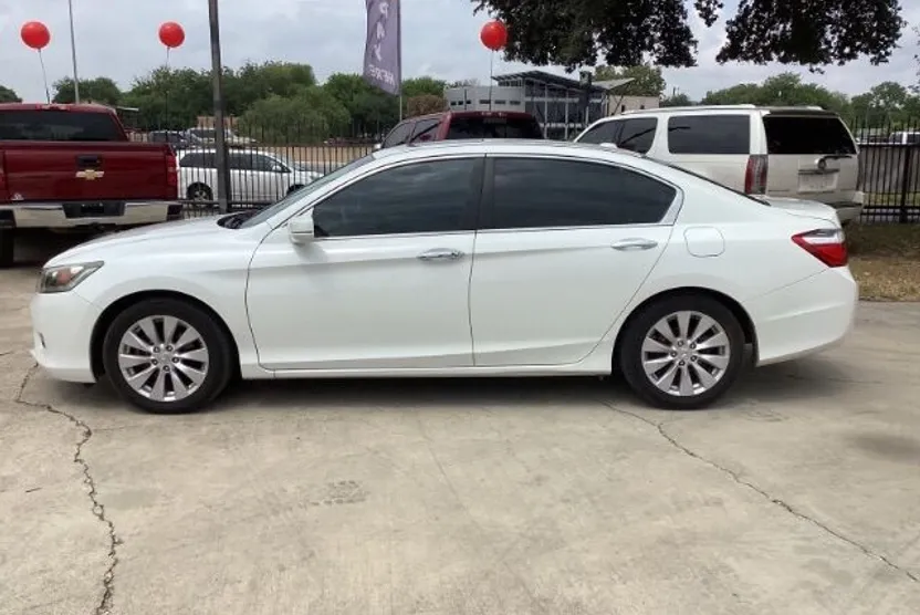 2013 Honda Accord EX-L photo 1