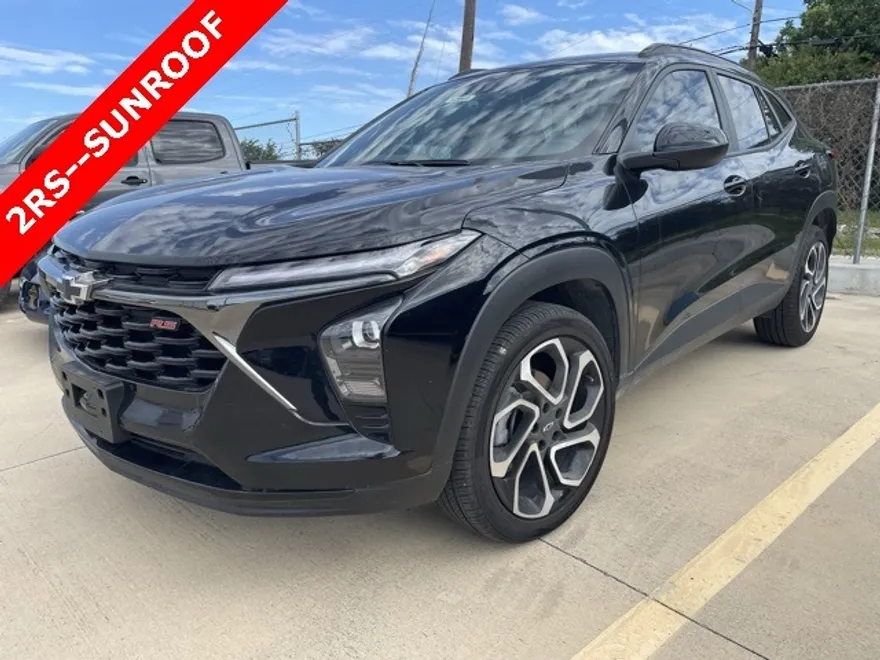 2025 Chevrolet Trax photo 1