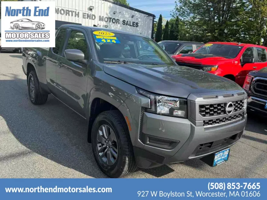 2025 Nissan Frontier SV photo 1