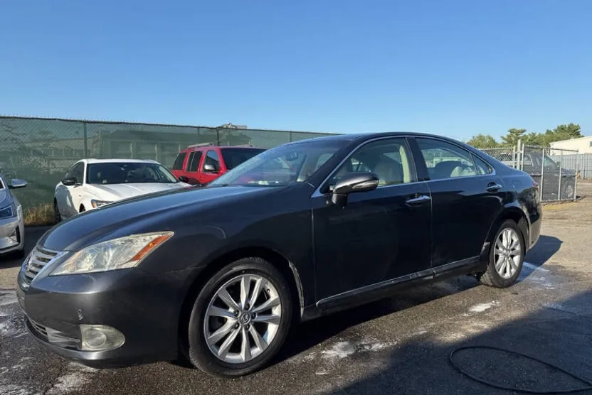 2011 Lexus ES 350 photo 1