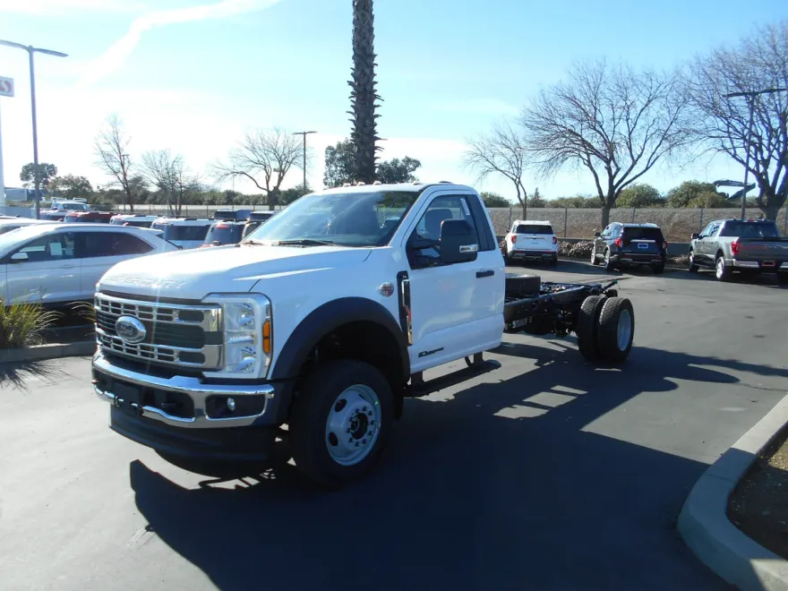 2024 Ford F-550 XL photo 1